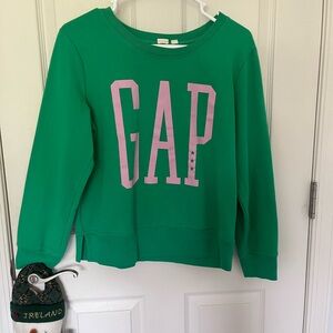 GAP Vibrant Green Crewneck